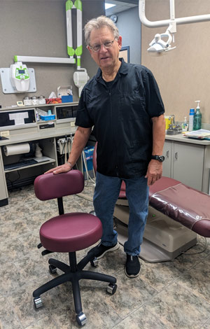 Dr Allan Struk with RT 200 Doc Stool 